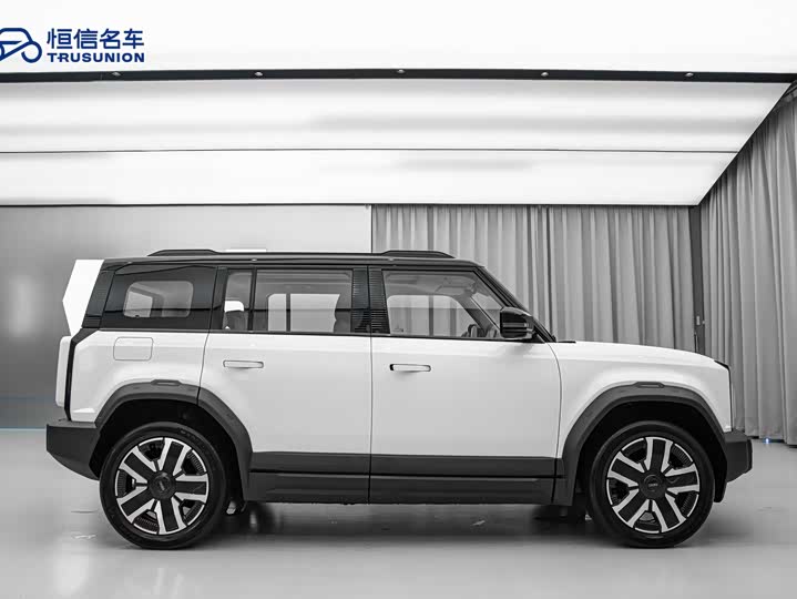 Фото 4 - Chery iCar 03