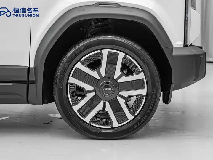 Фото 9 - Chery iCar 03