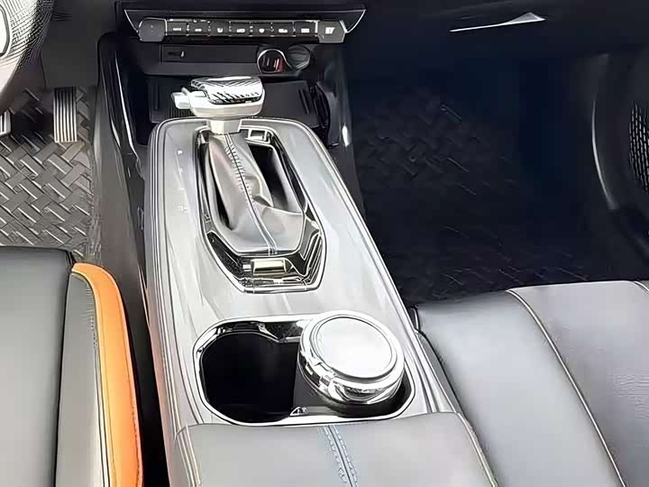 Фото 7 - Changan Oshan X5