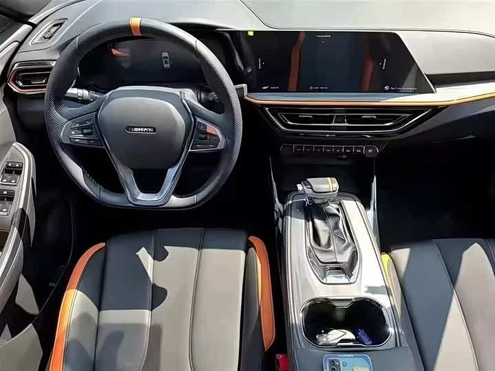 Фото 8 - Changan Oshan X5