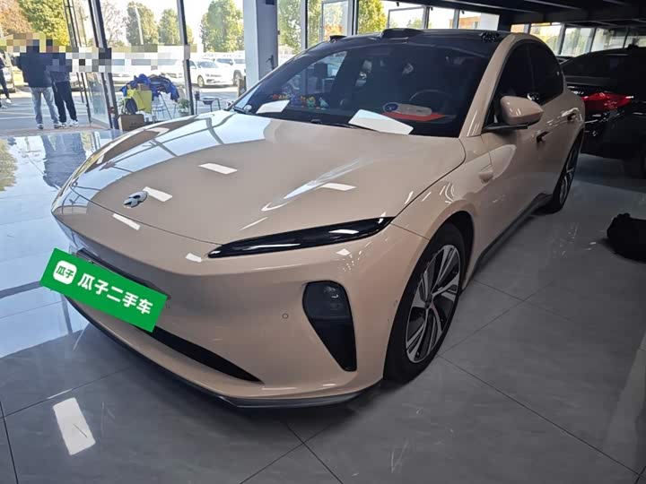 Фото 1 - Nio ET5