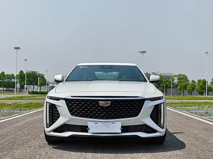 Фото 2 - Cadillac CT6