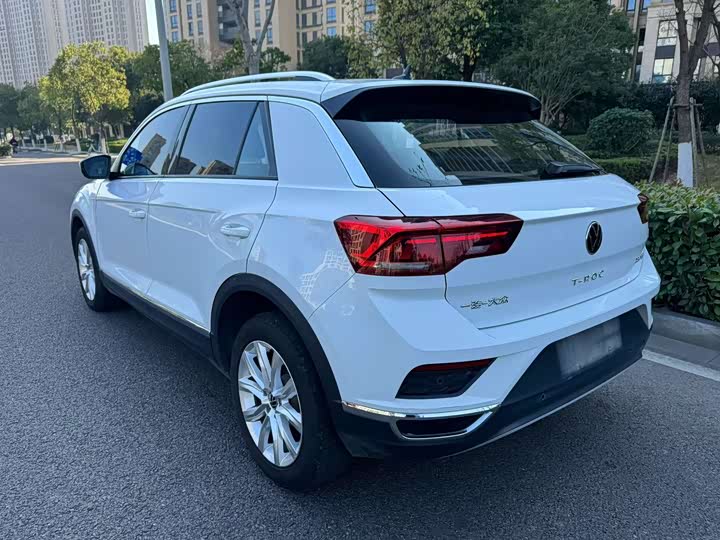 Фото 9 - Volkswagen T-Roc