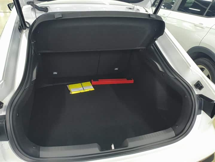 Фото 4 - Changan UNI-V Hybrid