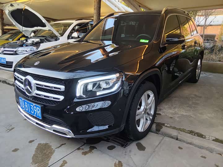 Фото 1 - Mercedes-Benz GLB-Class