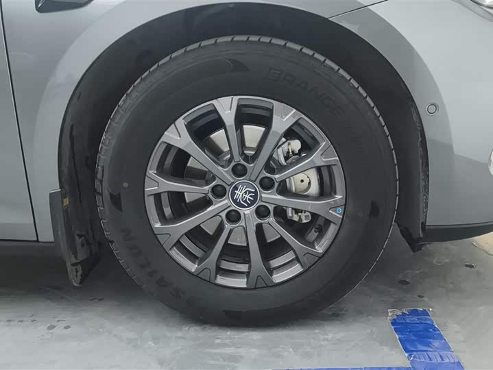 Фото 6 - BYD Qin L