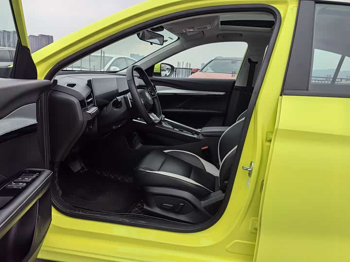 Фото 4 - MG Motor 5 Scorpio