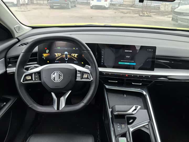 Фото 6 - MG Motor 5 Scorpio