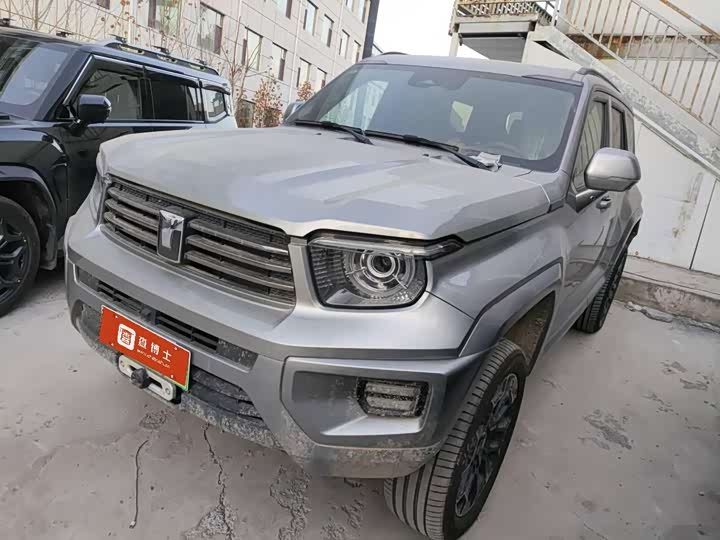 Фото 1 - Tank 700 Hybrid