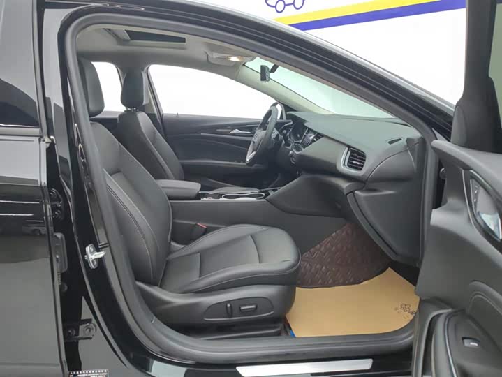 Фото 8 - Buick Regal