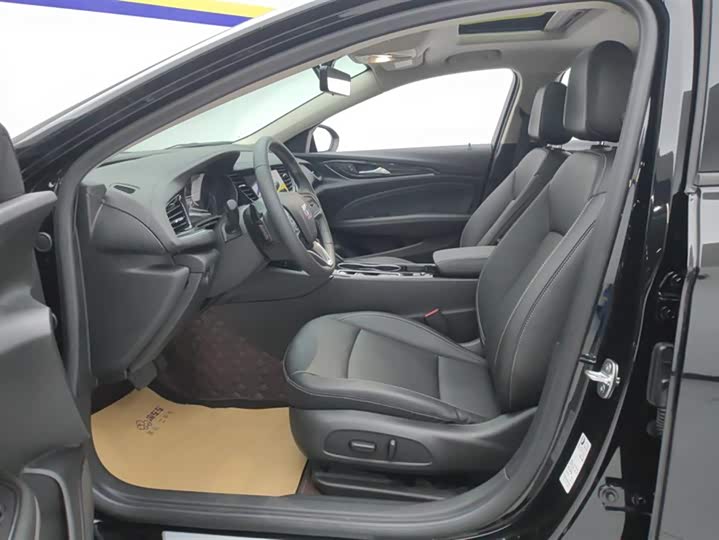 Фото 9 - Buick Regal