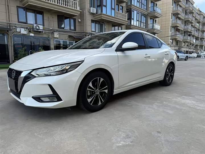 Фото 2 - Nissan Sylphy