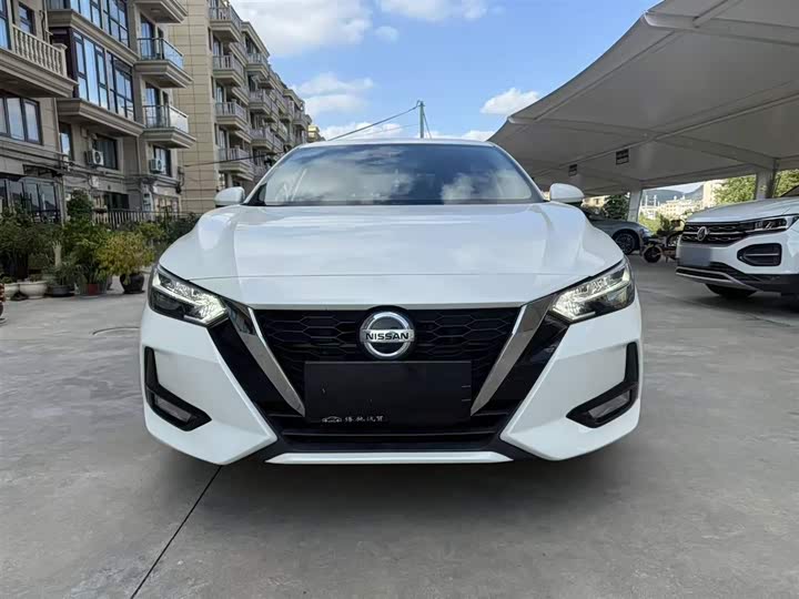 Фото 3 - Nissan Sylphy