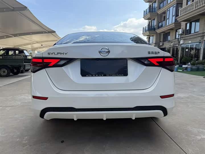 Фото 6 - Nissan Sylphy