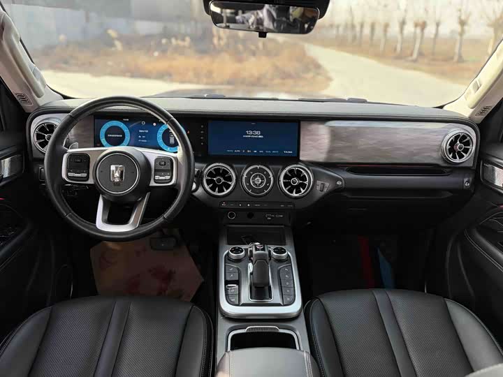 Фото 5 - Tank 300