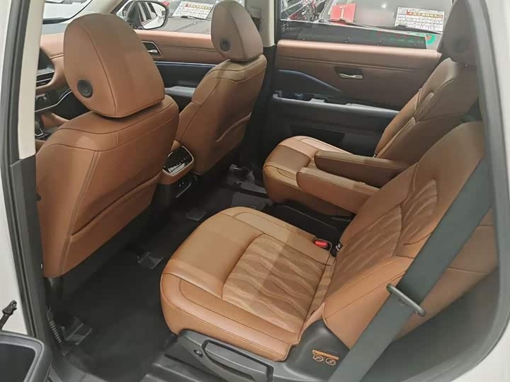 Фото 9 - Nissan Pathfinder