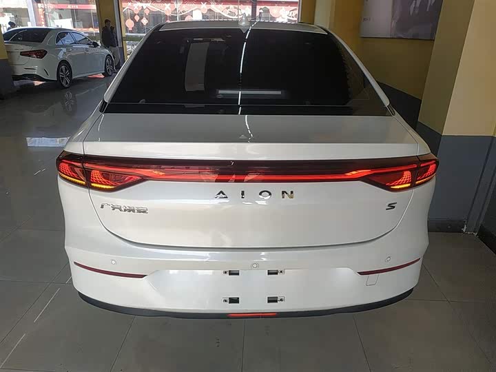 Фото 6 - GAC Aion S