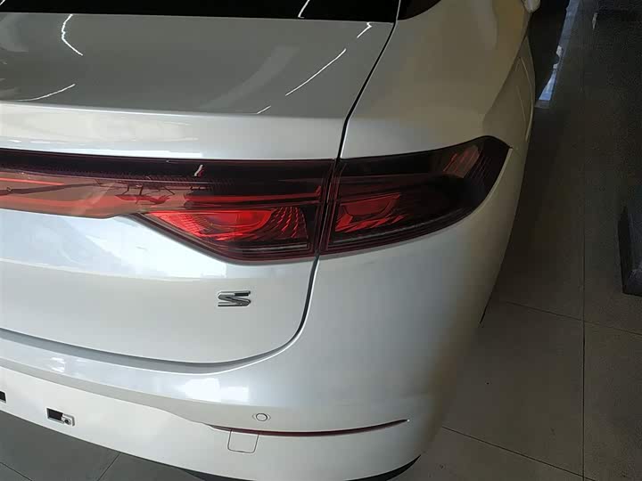 Фото 8 - GAC Aion S