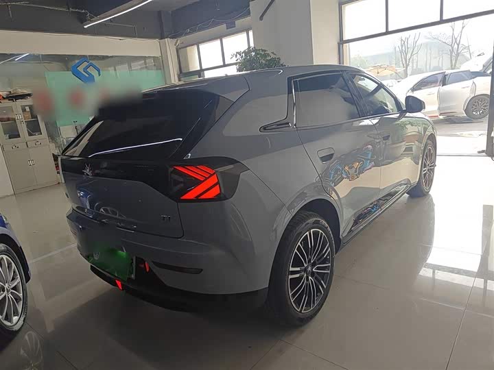 Фото 7 - BAIC Arcfox T1