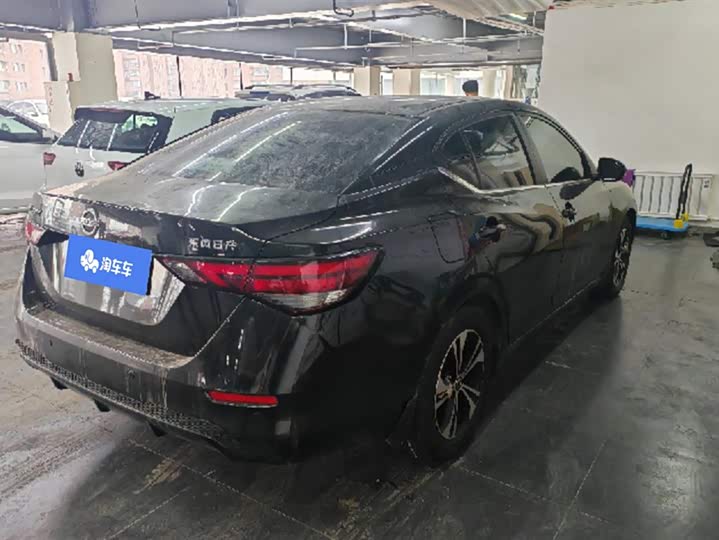 Фото 3 - Nissan Sylphy