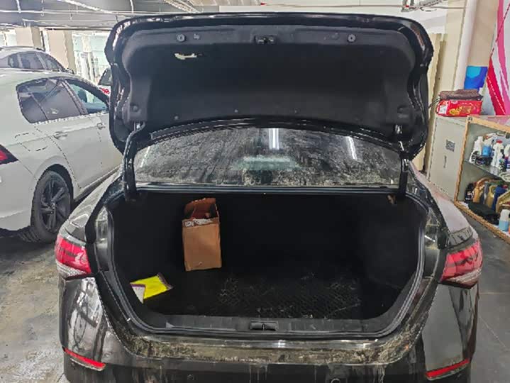 Фото 4 - Nissan Sylphy