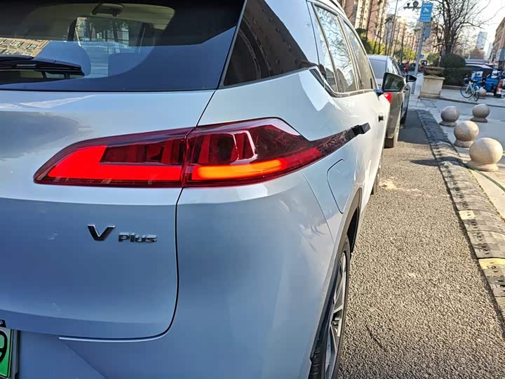 Фото 8 - GAC Aion V