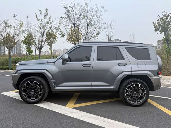 Фото 6 - Tank 700 Hybrid