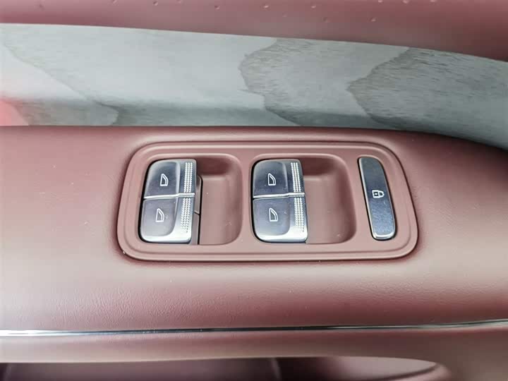 Фото 9 - Voyah Taishan