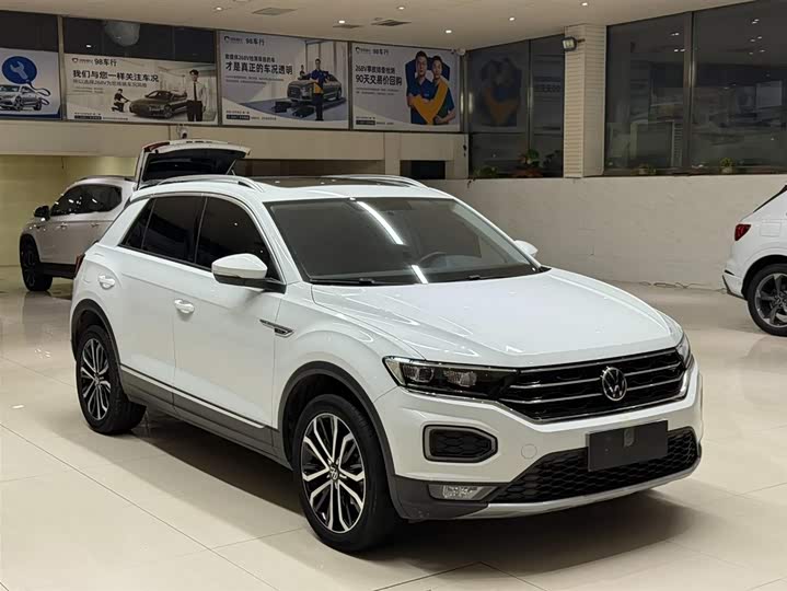 Фото 3 - Volkswagen T-Roc