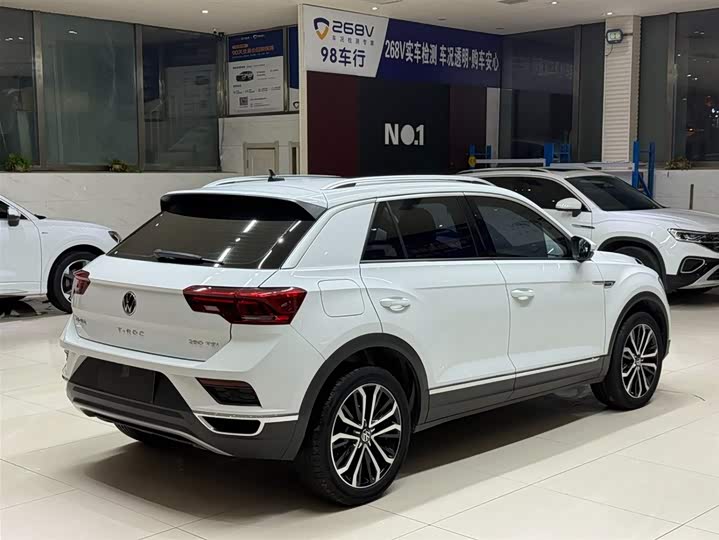 Фото 4 - Volkswagen T-Roc