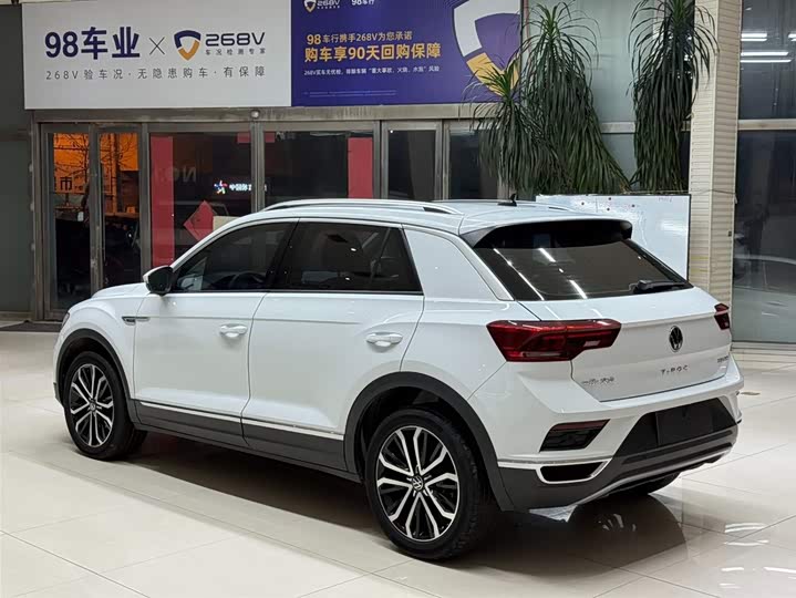 Фото 6 - Volkswagen T-Roc