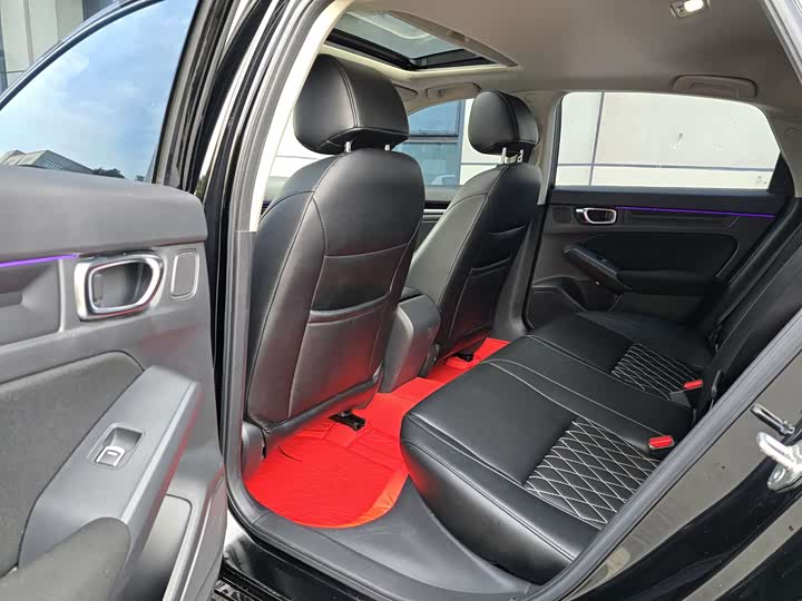 Фото 8 - Honda Civic