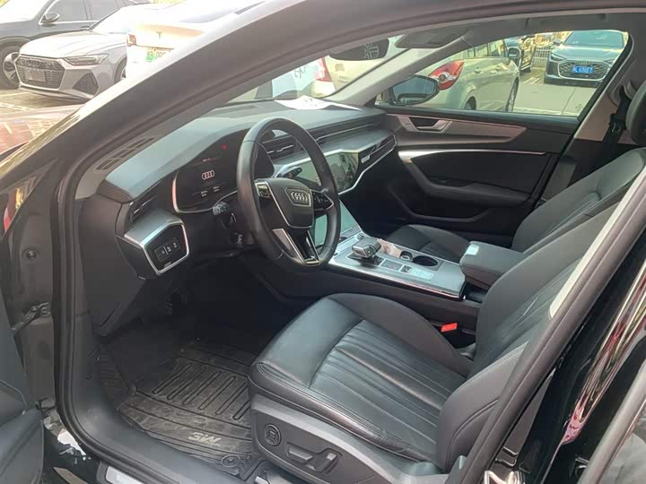 Фото 7 - Audi A6