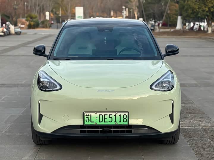 Фото 2 - Geely Galaxy Geome