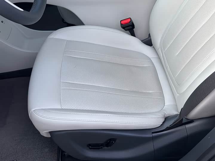 Фото 8 - Geely Galaxy Geome