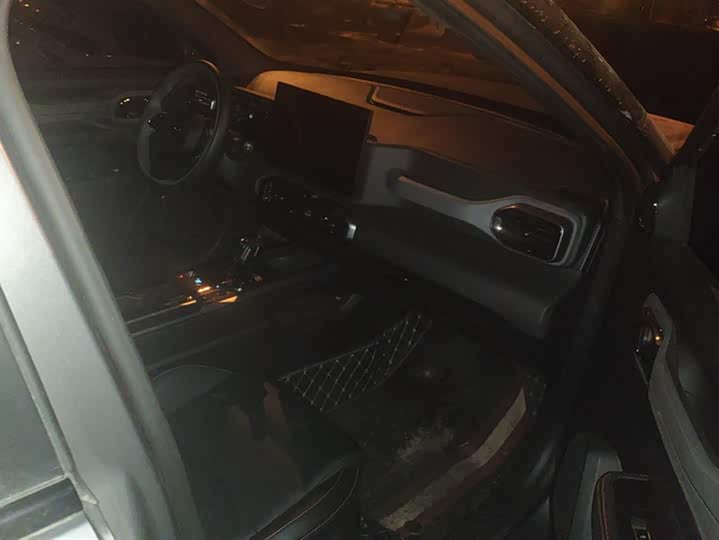 Фото 8 - Geely Cowboy