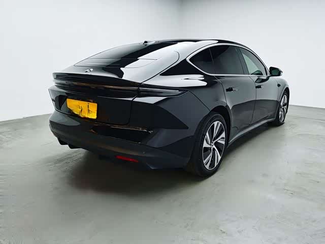 Фото 6 - Nio ET5