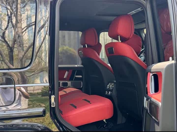 Фото 9 - Mercedes-Benz G-Class AMG