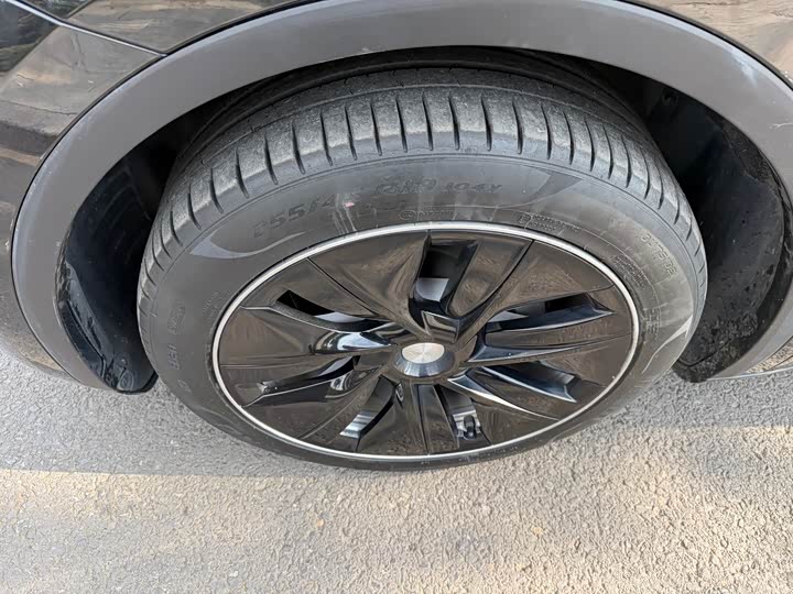 Фото 4 - Tesla Model Y