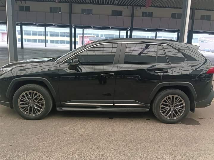 Фото 5 - Toyota Wildlander