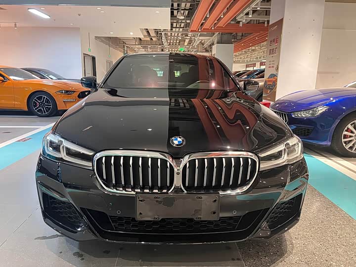 Фото 2 - BMW 5 Series