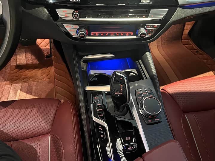 Фото 7 - BMW 5 Series