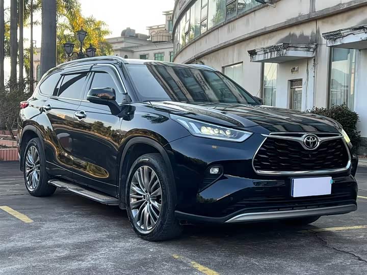 Фото 3 - Toyota Highlander