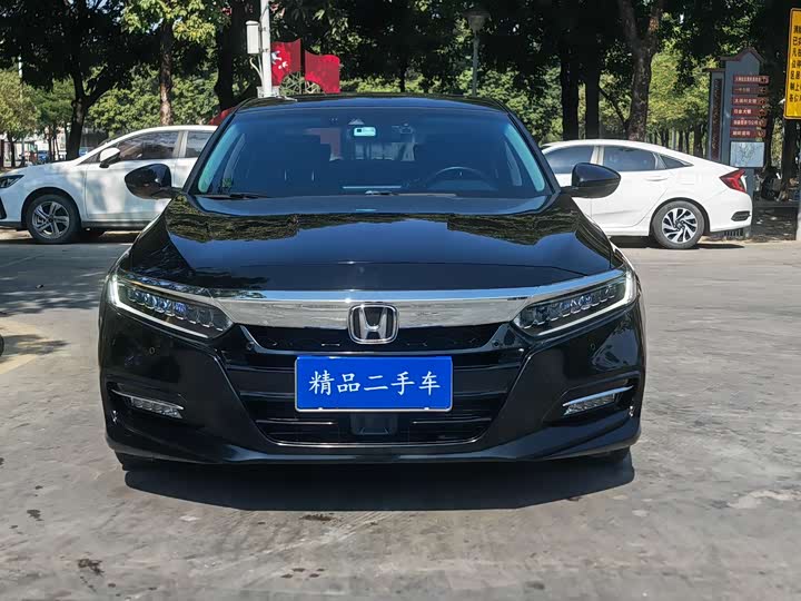 Фото 3 - Honda Accord