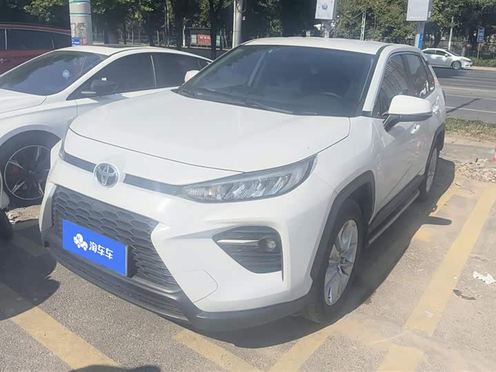 Фото 1 - Toyota Wildlander