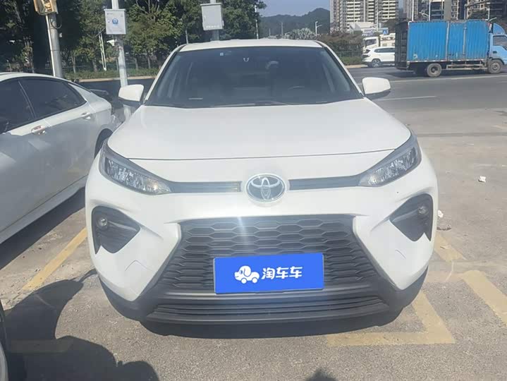 Фото 2 - Toyota Wildlander