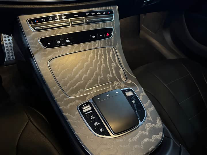 Фото 9 - Mercedes-Benz CLS-Class