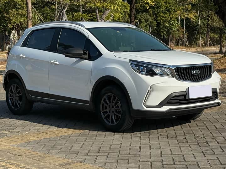 Фото 3 - Geely Vision X3