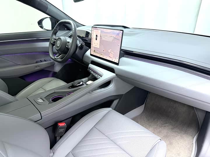 Фото 5 - Zeekr 001