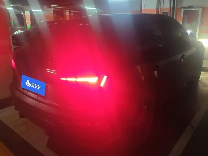 Фото 3 - Audi Q5L